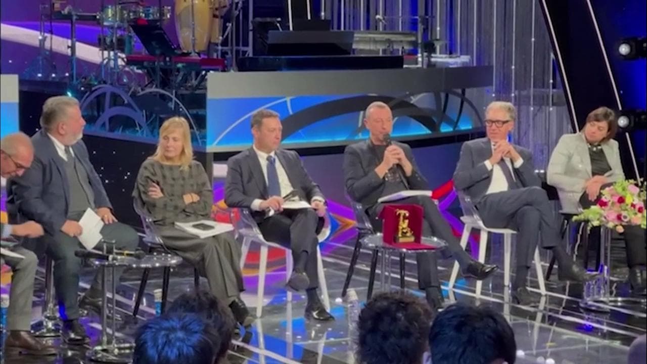 Sanremo, Amadeus: "Al Festival porteremo anche il tema della lotta ai femminicidi"