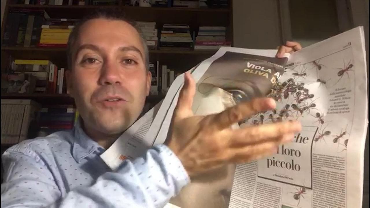 "Robinson si fa touch per i giovani!": la folle presentazione di Saverio Raimondo