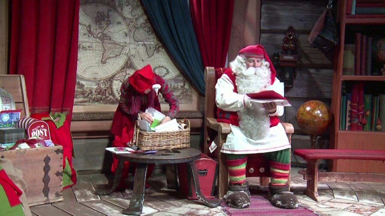 Finlandia, i rimproveri di Babbo Natale da Rovaniemi: "Un 2023 turbolento, vedo che dimenticate le cose importanti"