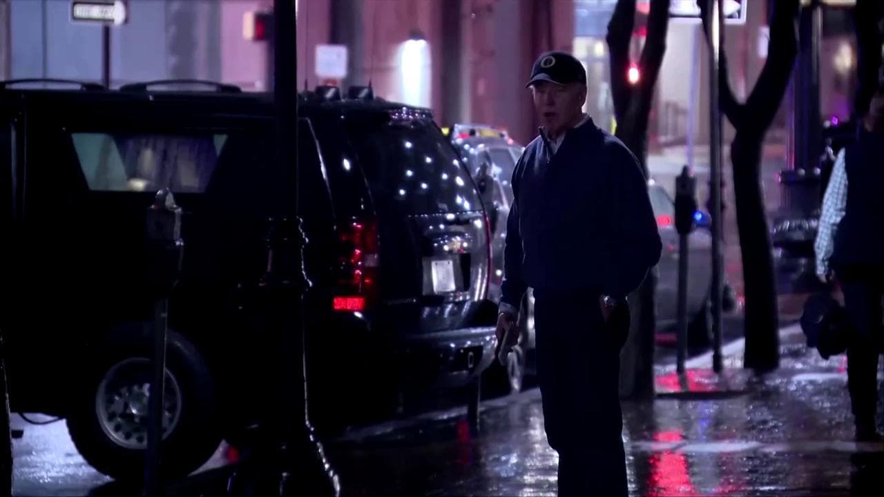 Delaware, auto si scontra con corteo presidenziale: gli agenti portano via Biden di corsa