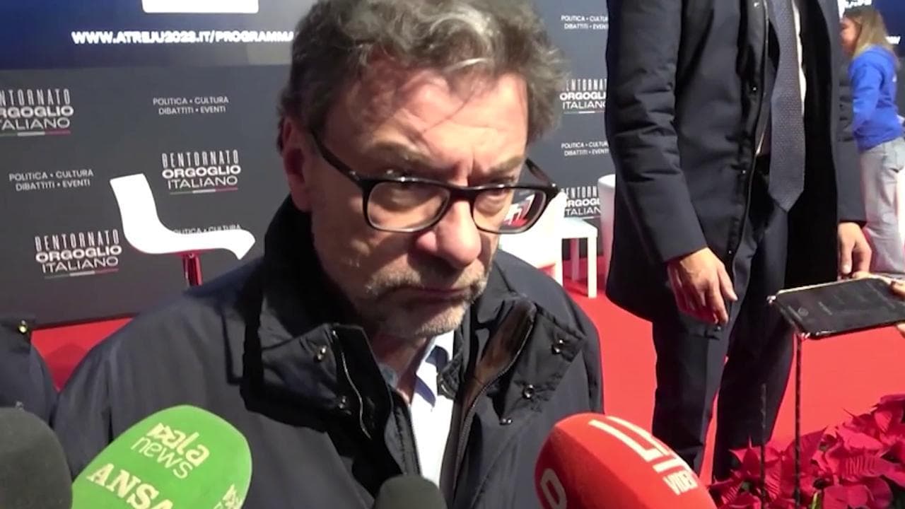 Governo, il ministro dell’Economia Giorgetti: "Modifiche al Superbonus? Stiamo monitorando"
