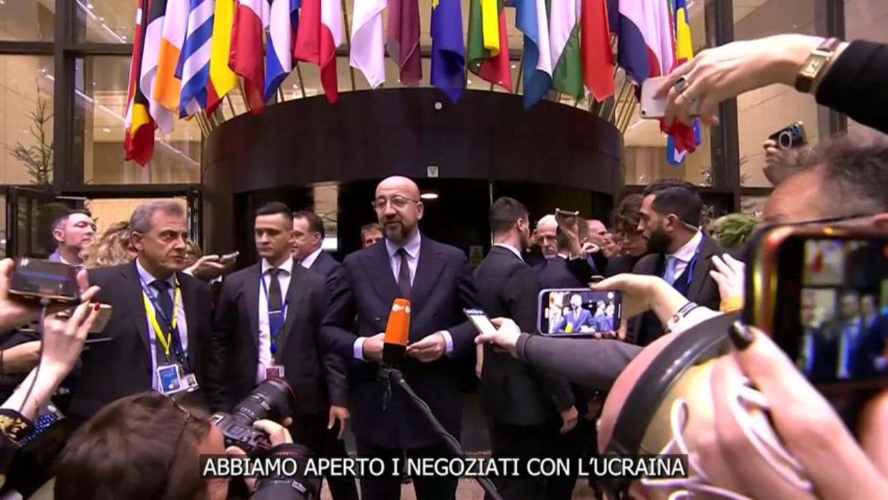 Ucraina-Ue, il presidente del Consiglio Europeo Michel sull'apertura dei negoziati: "Un momento storico"
