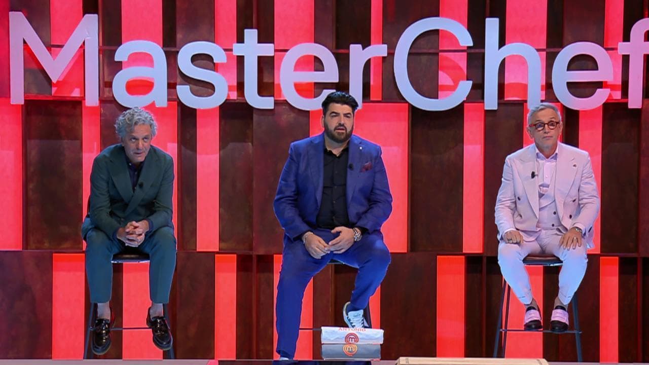 Stupore e lacrime, benvenuti a Masterchef: ecco lo studio (e i volti) della nuova edizione