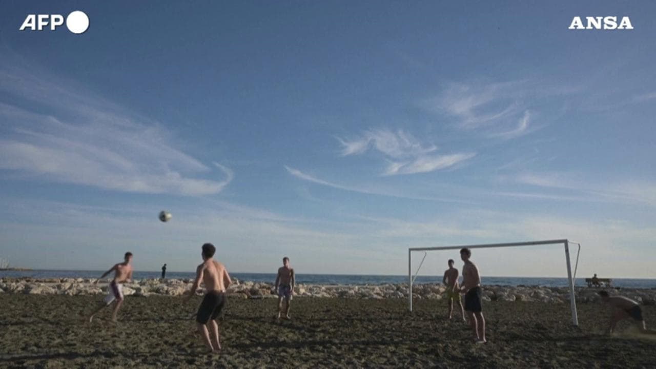 Spagna caldo eccezionale: temperature oltre i 25 gradi a Malaga