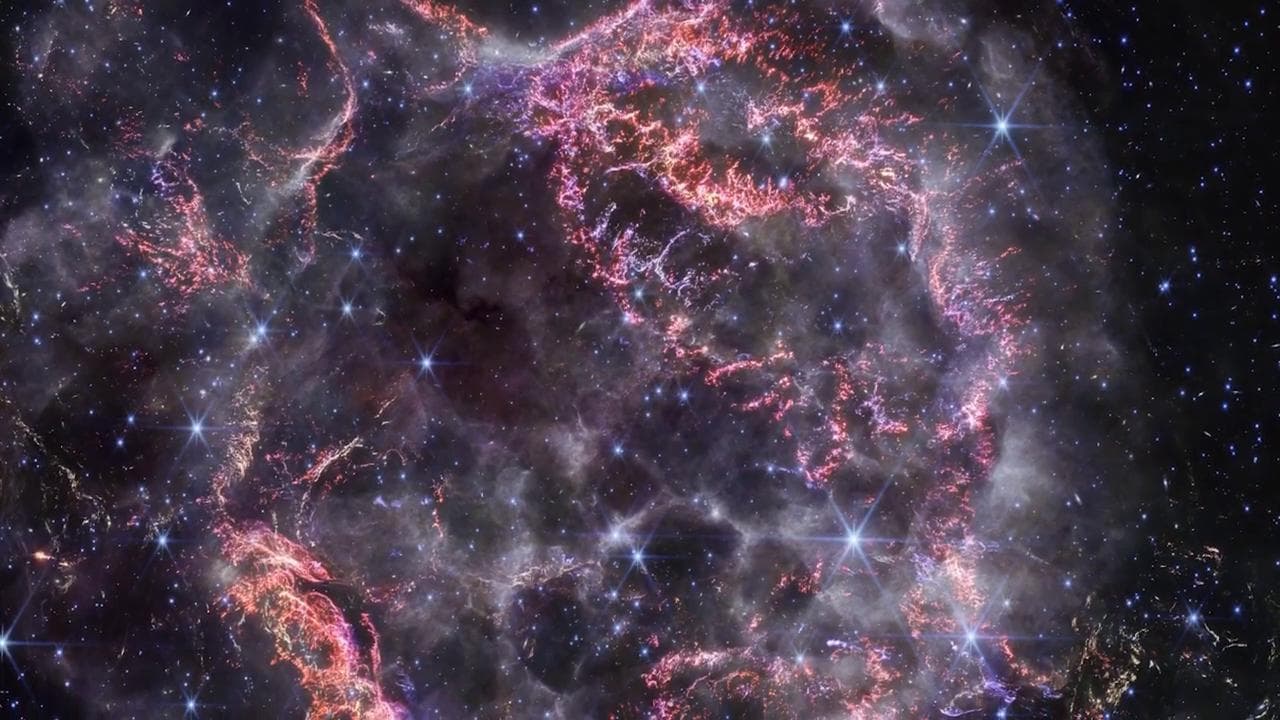 Gli scienziati scoprono caratteristiche "sbalorditive" nell'esplosione di un'enorme stella della Via Lattea