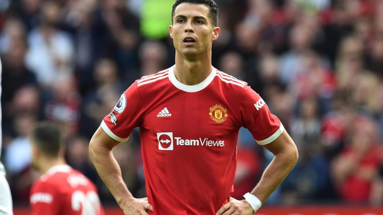 L'Aston Villa batte lo United e i suoi tifosi prendono in giro l'esultanza di Ronaldo