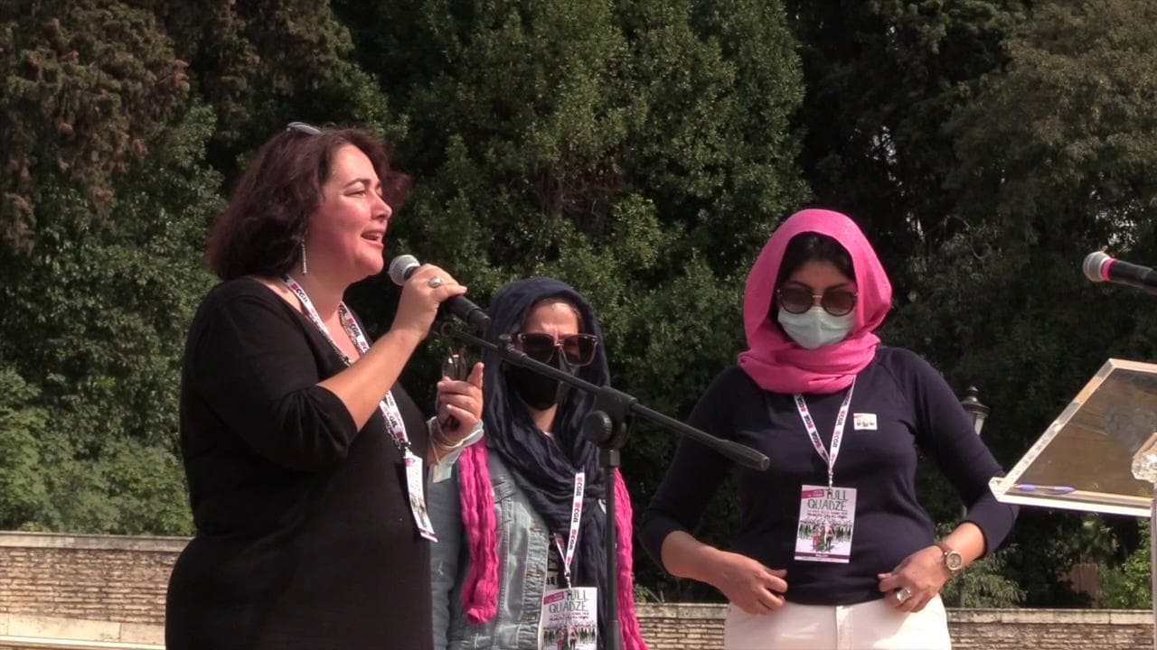 "Non lasciamole sole", in piazza a Roma con le donne afghane: "Lotteremo per i nostri diritti"