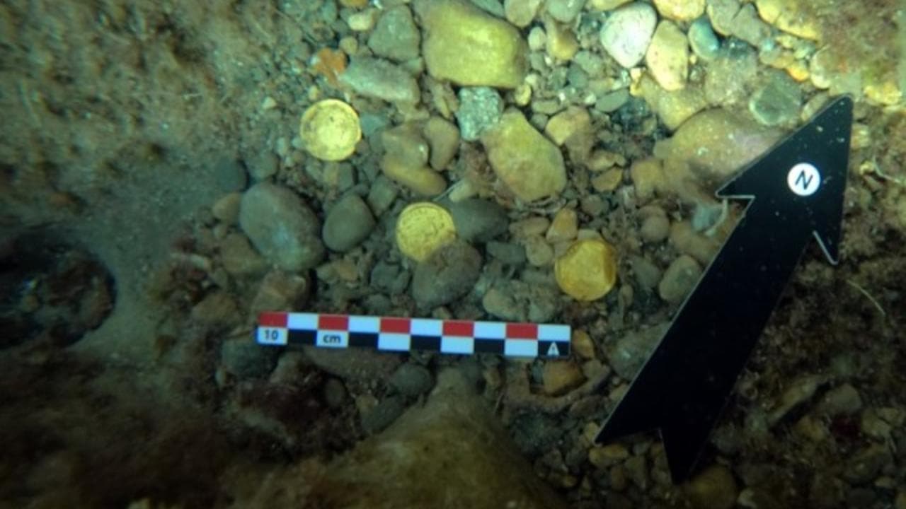 Spagna, due sub trovano un tesoro romano. I ricercatori: "Fu nascosto quando arrivarono i barbari"