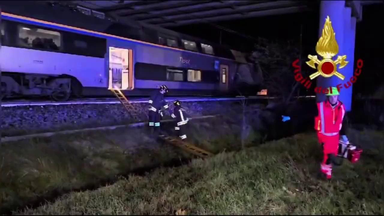 Incidente ferroviario a Faenza, i soccorsi dei vigili del fuoco e la messa in sicurezza