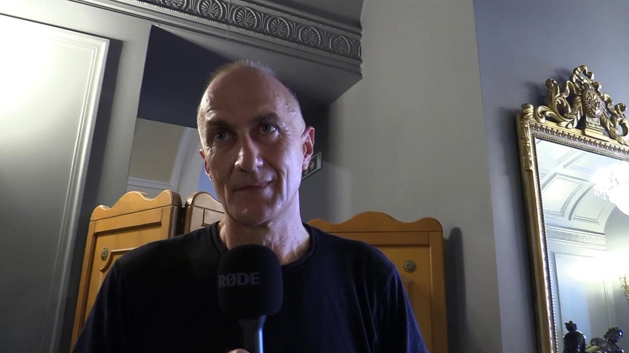 Stefano Sollima vince il Nastro d'argento per 'ZeroZeroZero': "Quello che so lo devo a papà"