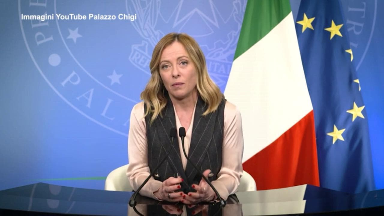 Governo, Giorgia Meloni: "I negozi di vicinato non saranno sostituiti dal commercio online"