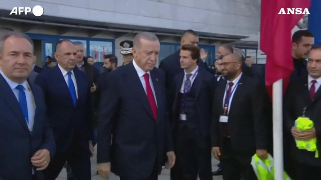 Grecia, il premier turco Erdogan visita Atene per la prima volta dal 2017