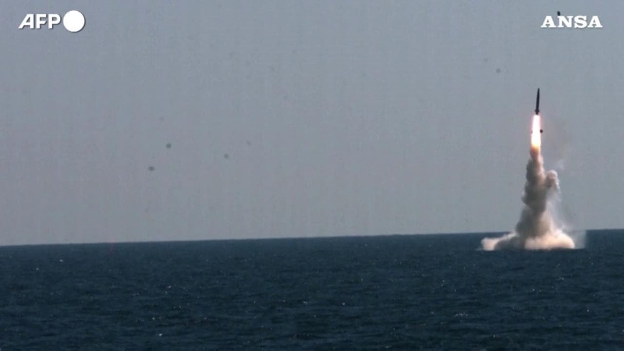 Corea del Sud, testato il missile da lancio sottomarino