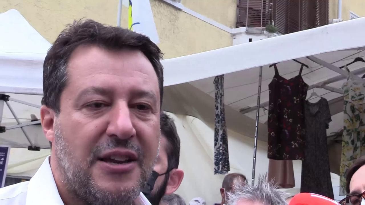 Nucleare, Salvini: "Serve un riavvio, metterei una centrale anche a Milano"
