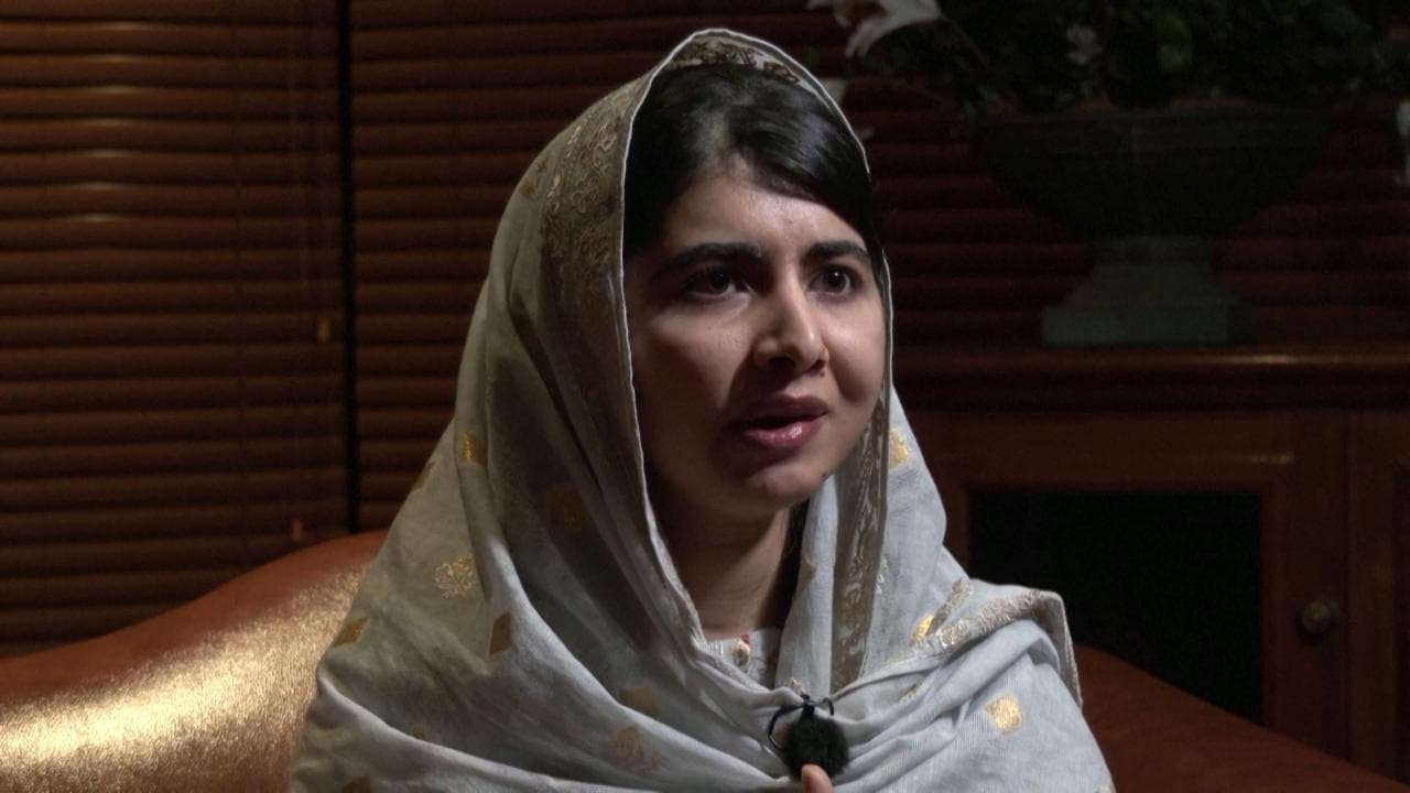 Malala e il trattamento delle donne da parte dei Talebani in Afghanistan: "È come l'apartheid"
