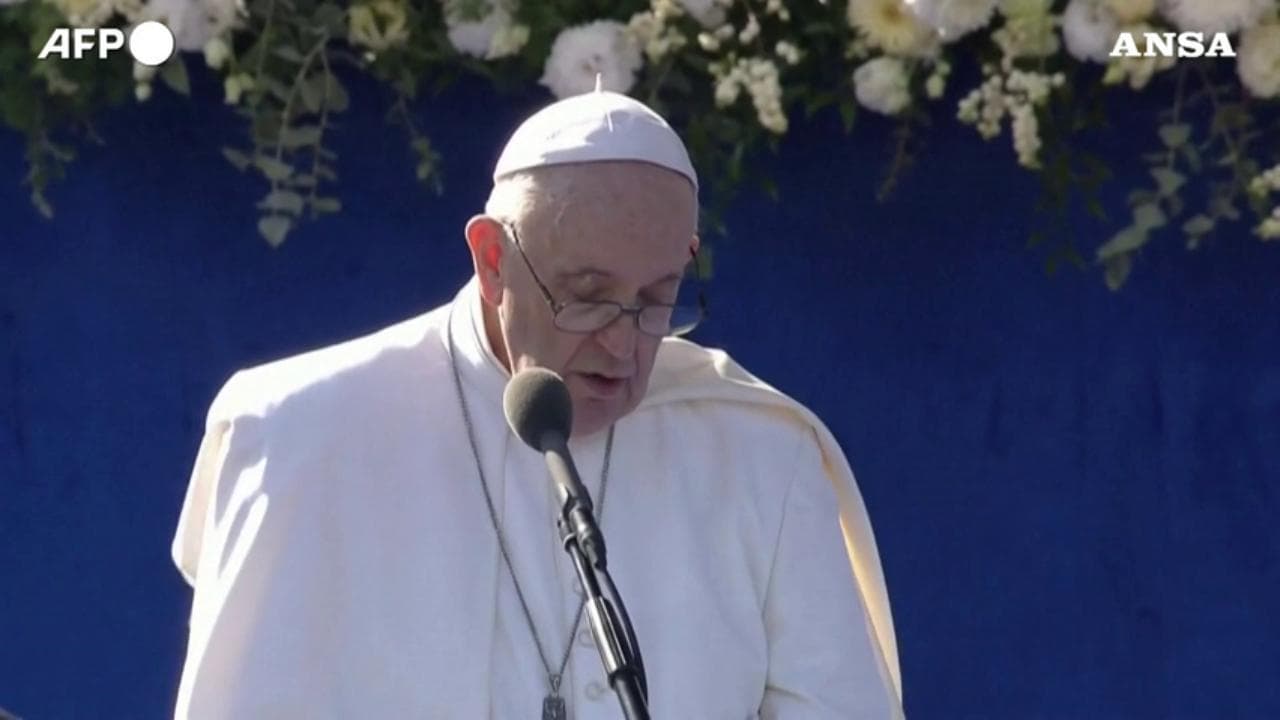 Papa Francesco in Slovacchia: "L'Europa mostri solidarietà e tornerà al centro del mondo"