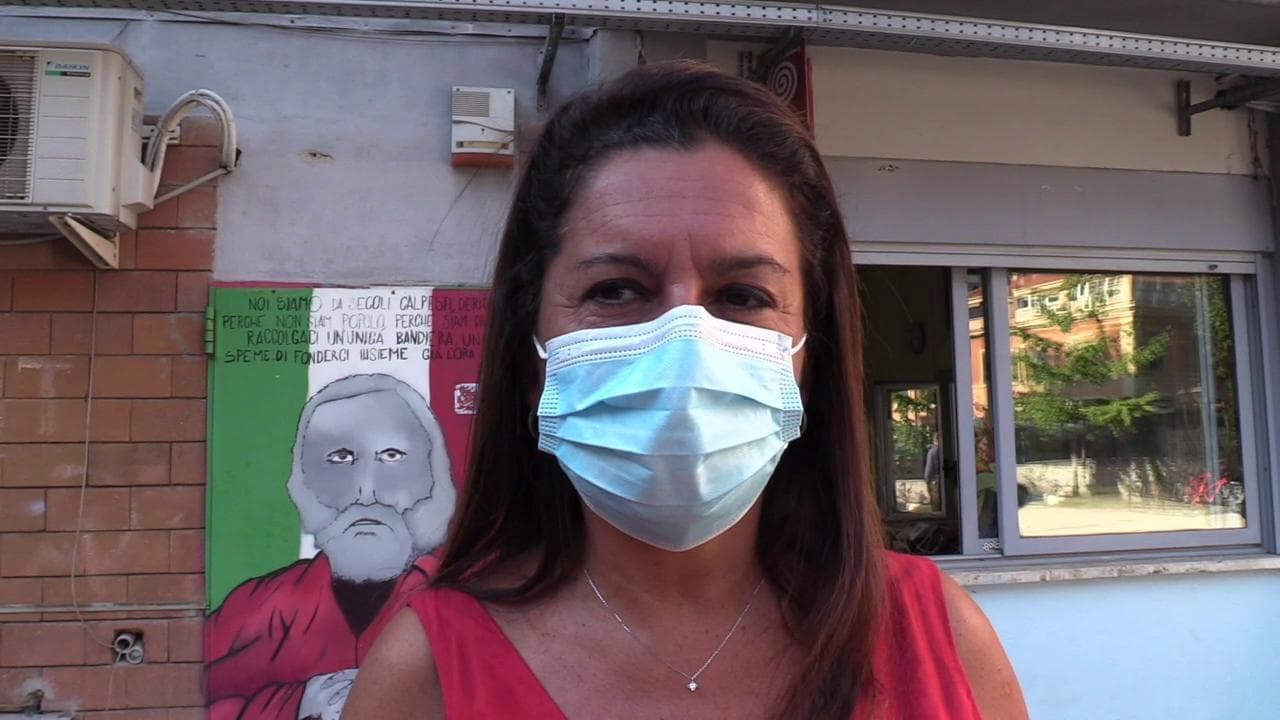 Scuola, primo giorno tra controlli green pass e qualche timore per mancato distanziamento