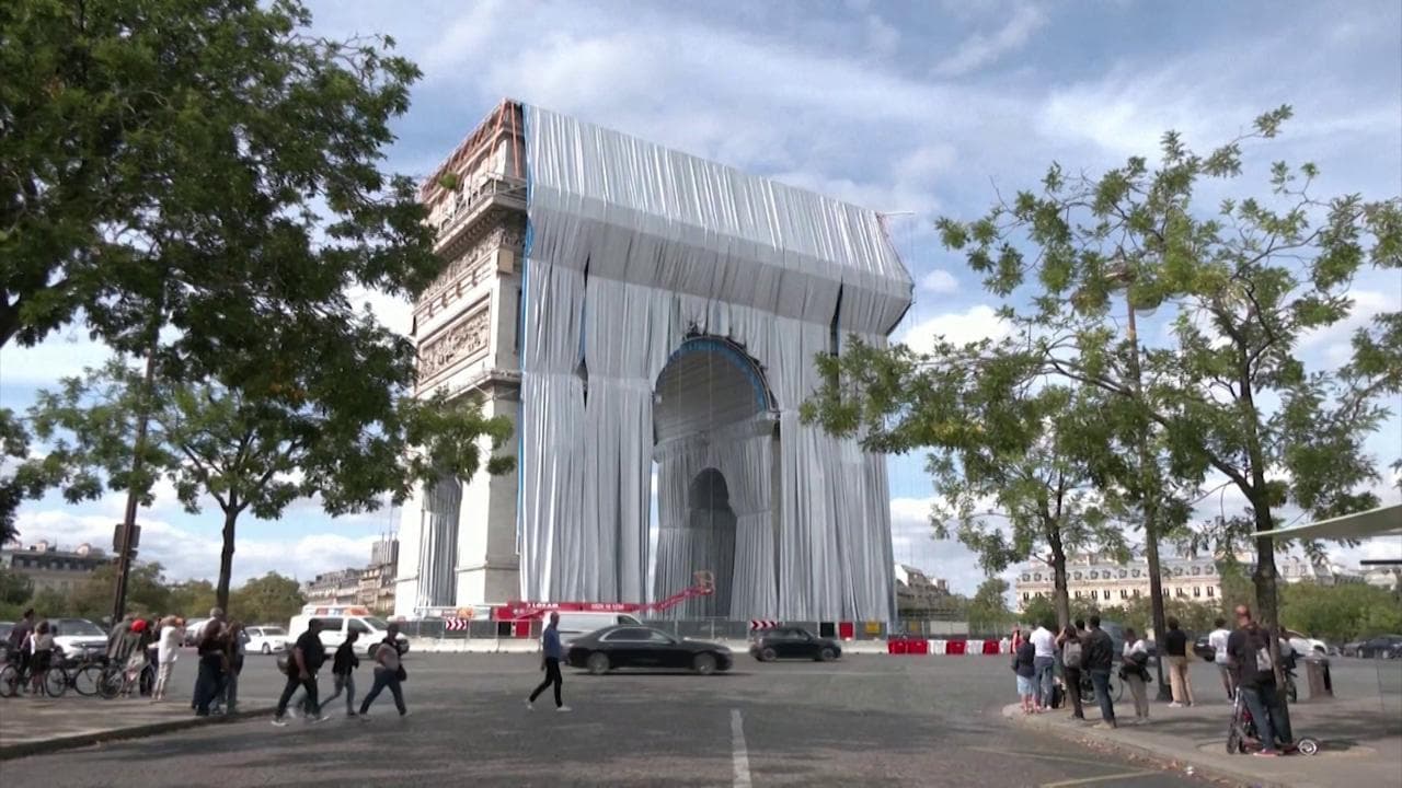 Perché a Parigi l'Arco di Trionfo viene impacchettato