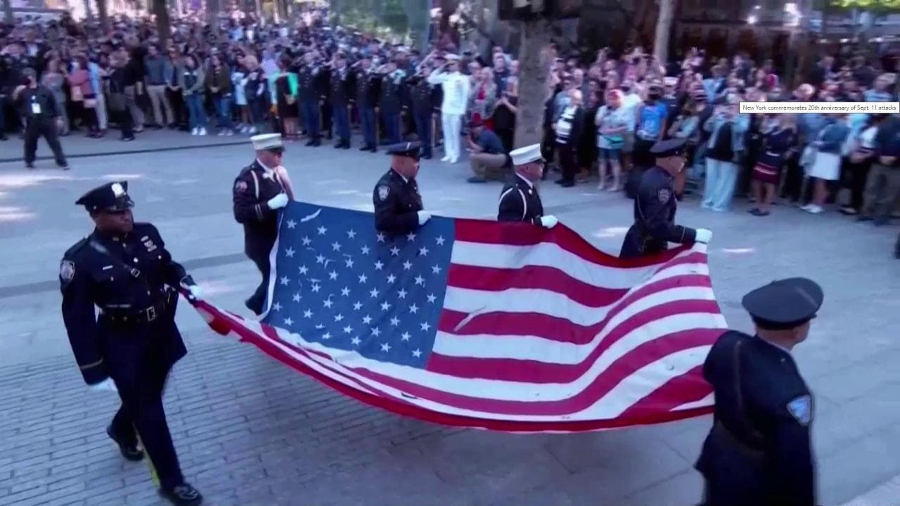 11 settembre, l'America si ferma per l'inno e il minuto di silenzio a vent'anni dagli attentati