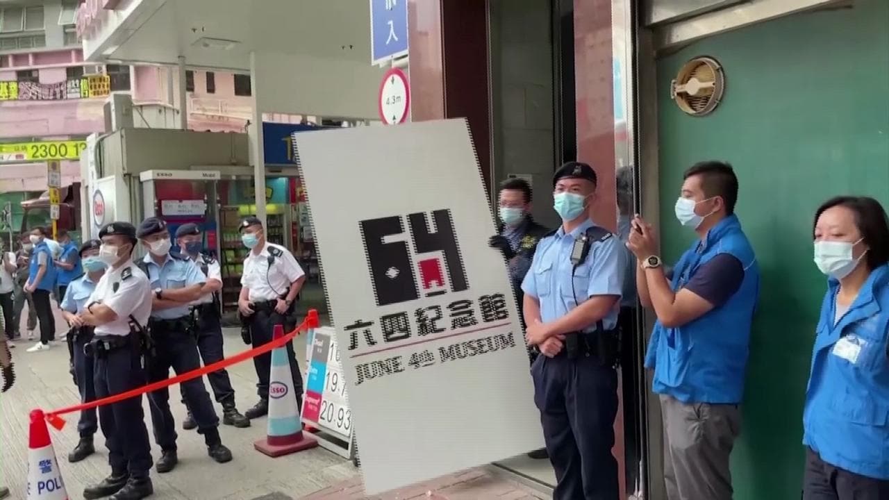 Hong Kong, blitz della polizia nel museo in memoria di Piazza Tiananmen