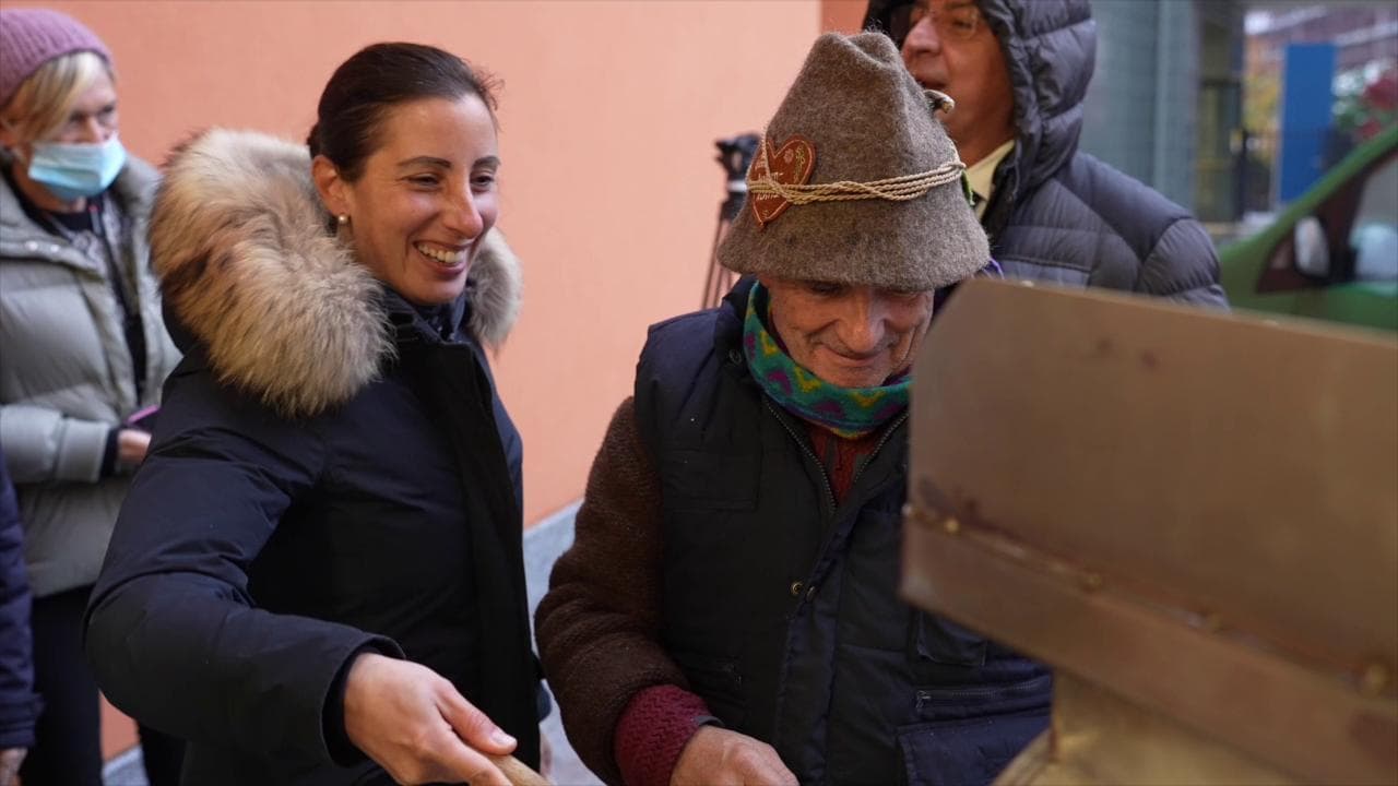 Natale solidale, a Trento il mercatino arriva nelle Rsa
