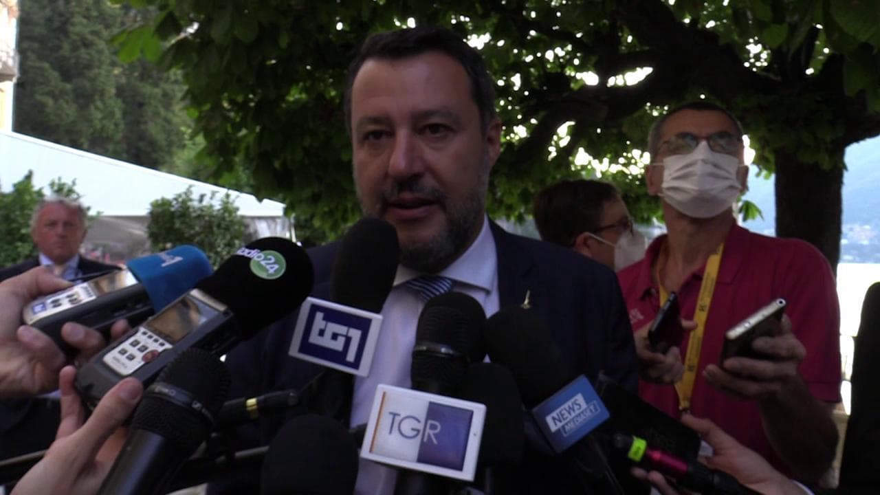 Governo, Salvini: "Per la Lega alcuni punti non sono contrattabili: no all'obbligo vaccinale"
