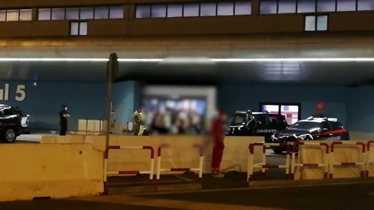 Afghanistan, arrivato a Fiumicino un altro aereo con evacuati