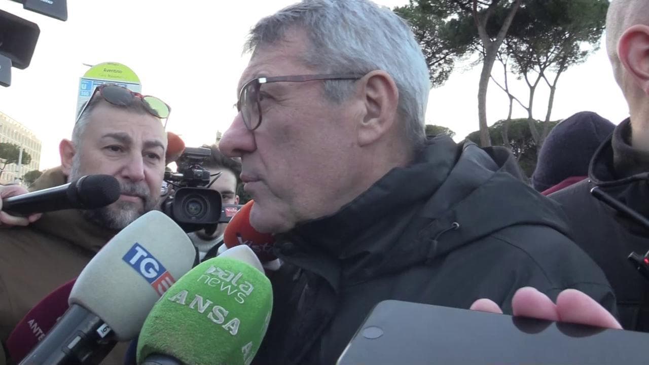 Corteo 25 novembre, Landini: "Meloni assente? Ognuno si assume responsabilità delle proprie scelte"
