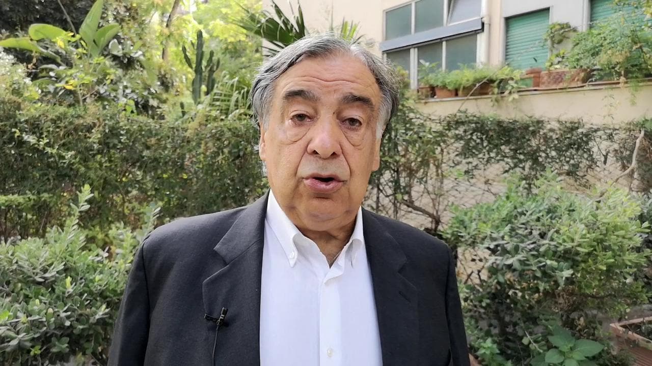 Covid, appello del sindaco Orlando: "Vaccinatevi per salvare vite"