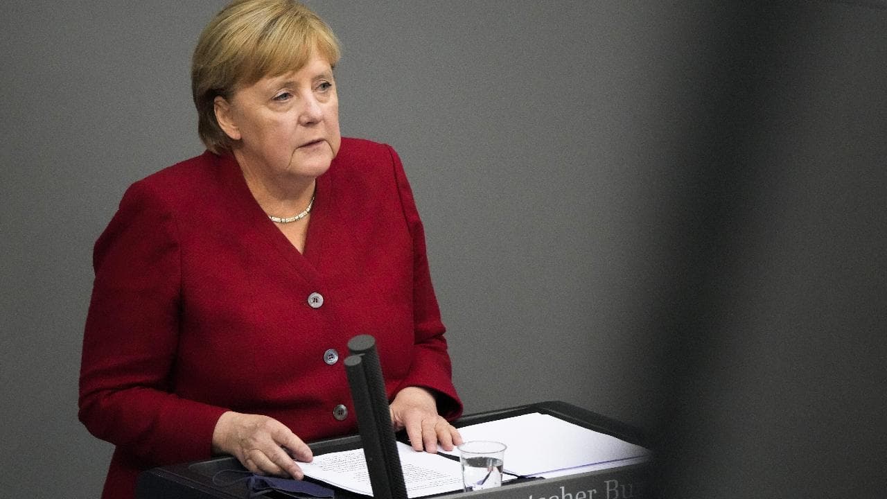 Afghanistan, Merkel: "Bisogna parlare con i talebani"