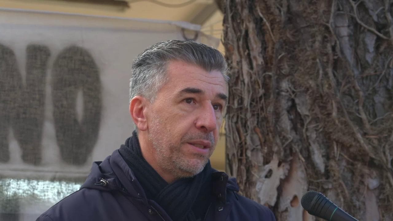 Giulia, il padre all'inaugurazione delle panchine rosse: "Ognuno faccia un esame di coscienza"