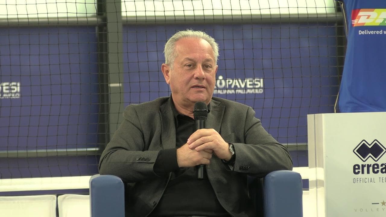 Volley, il ritorno in azzurro di Velasco: "Mi spaventa solo la pensione". E cita Montalcini