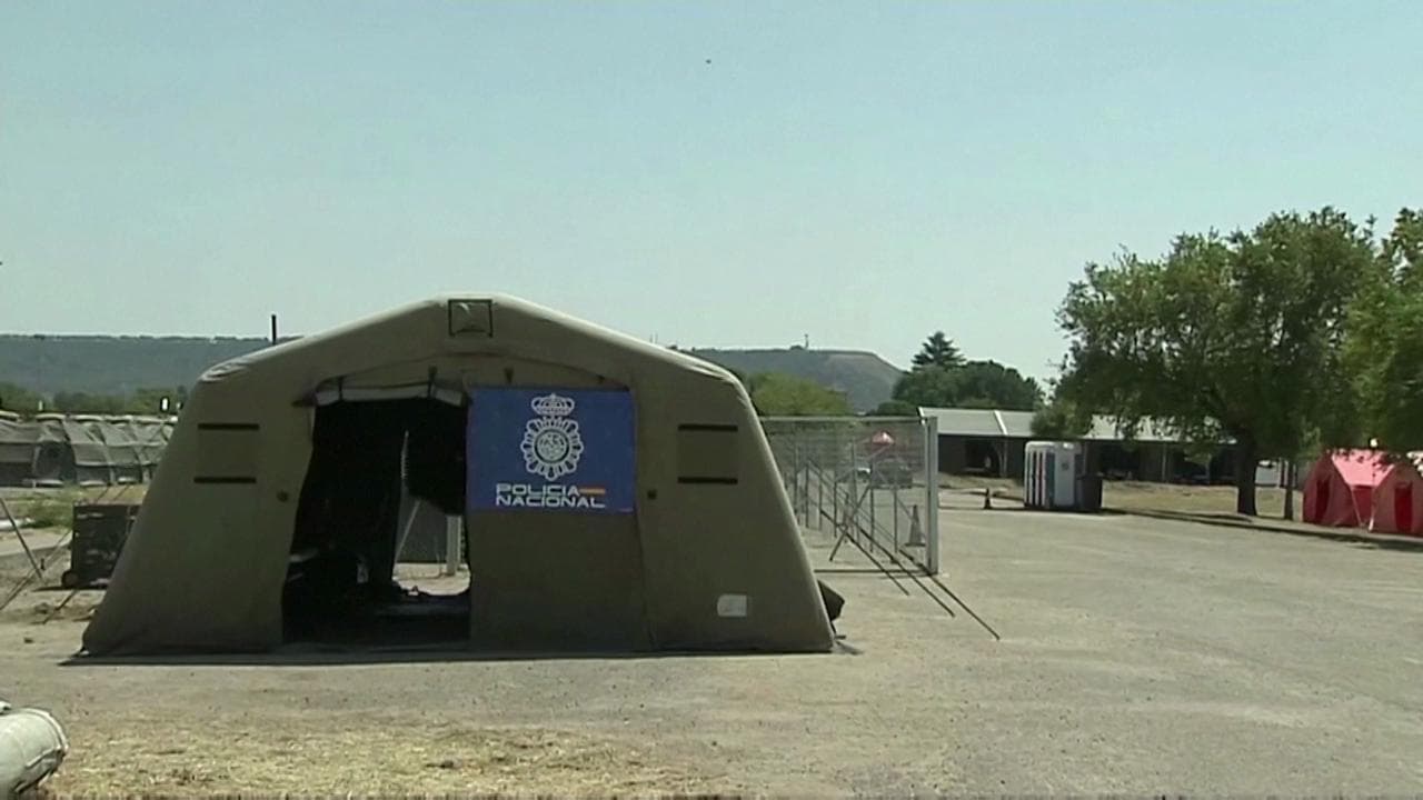 Spagna, allestito alle porte di Madrid l'hub per accogliere i rifugiati afghani dell'Ue