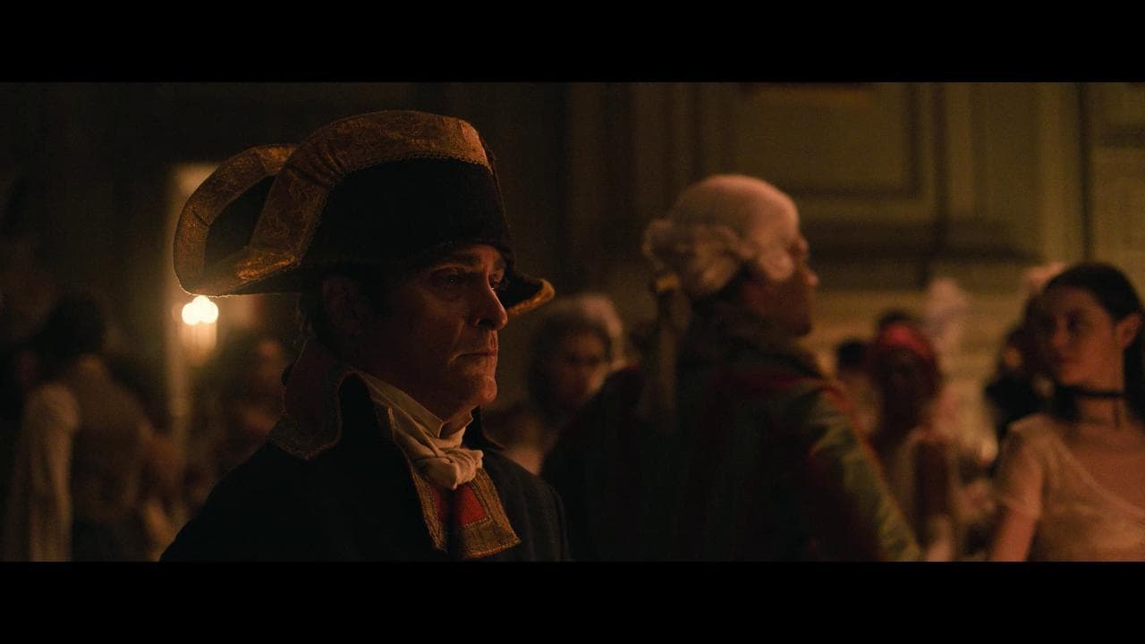 'Napoleon' di Ridley Scott - clip in anteprima: l'incontro con Giuseppina