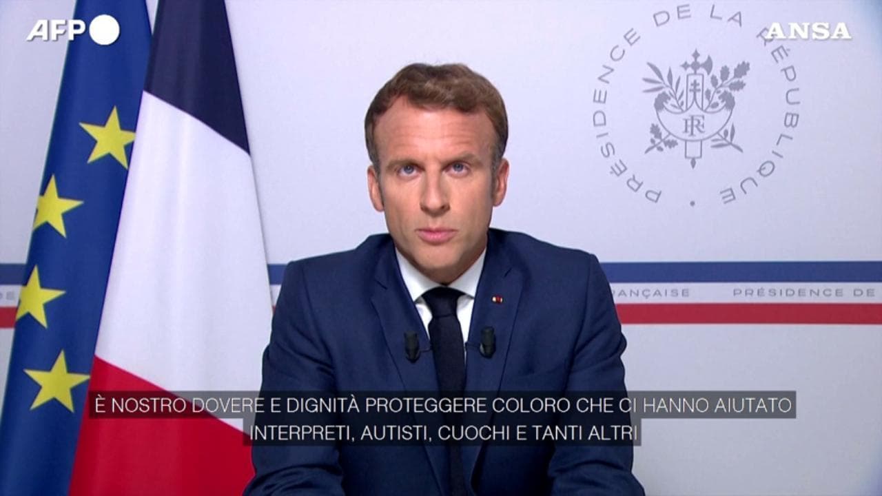 Afghanistan, Macron: "Iniziativa europea per controllo flussi migratori"