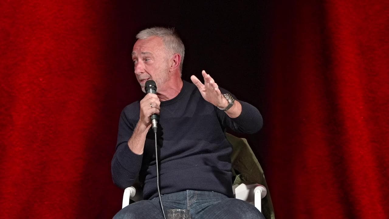 Linus: “Quella volta che spiai la stanza segreta nella casa di Berlusconi”