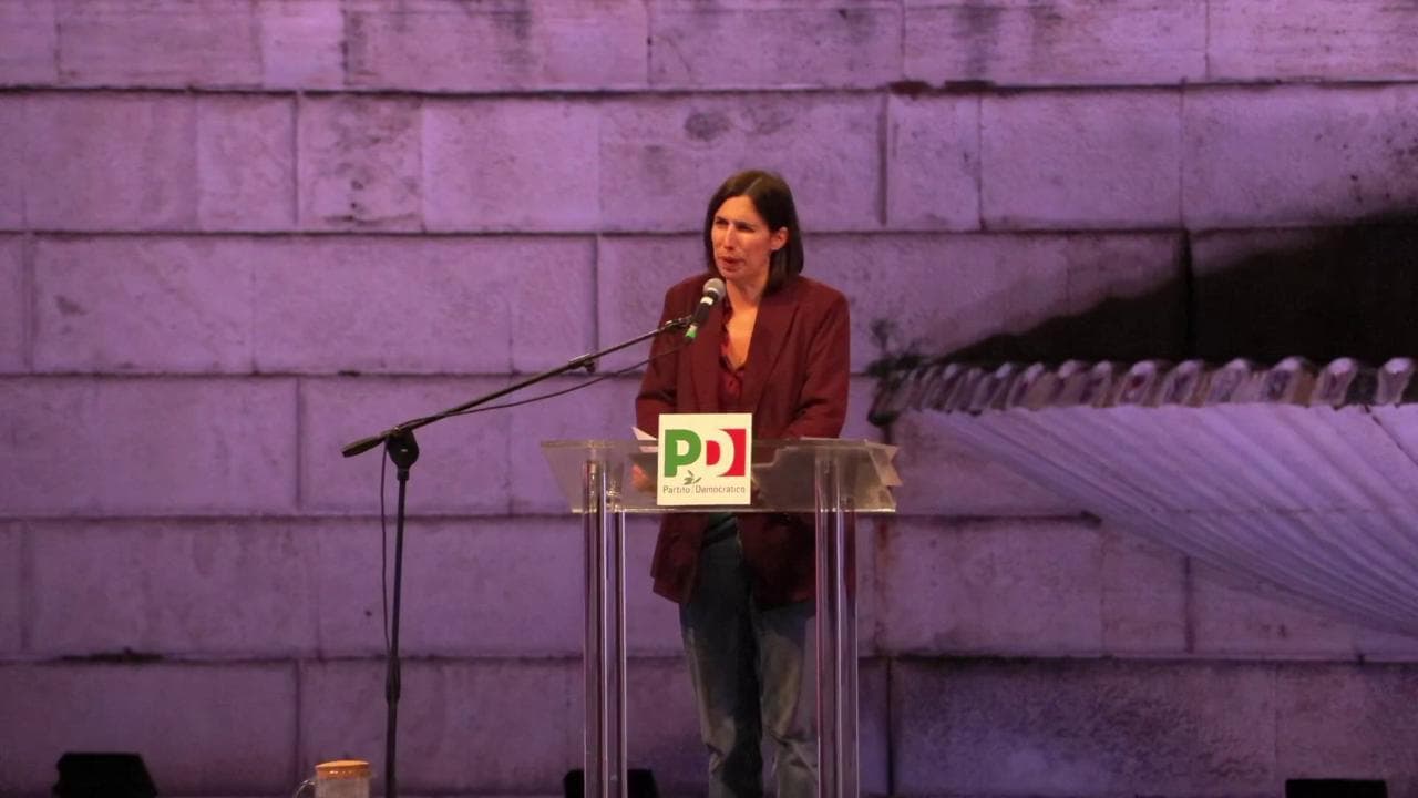 PD, Schlein: "Chiediamo il cessate il fuoco umanitario e condanniamo Hamas". Poi la commozione per le parole di Segre