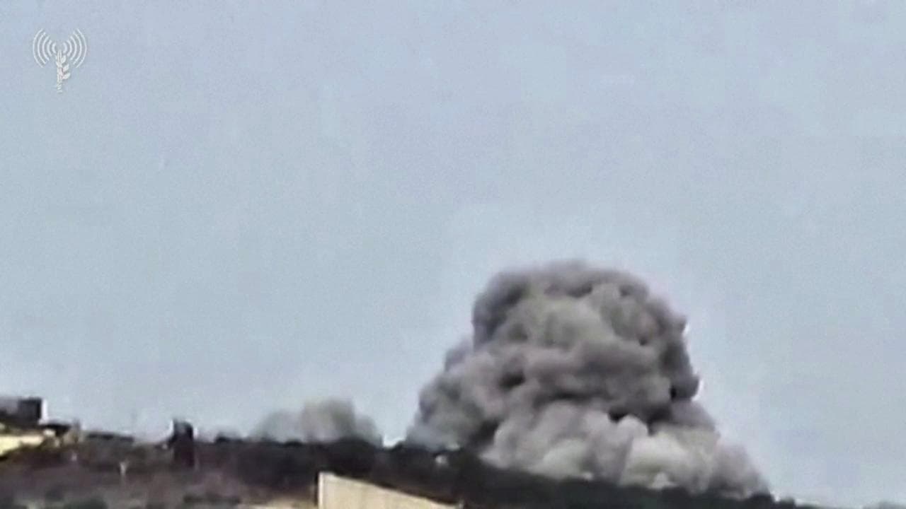 Medioriente, Israele pubblica video che mostra attacchi aerei su obiettivi di Hezbollah in Libano