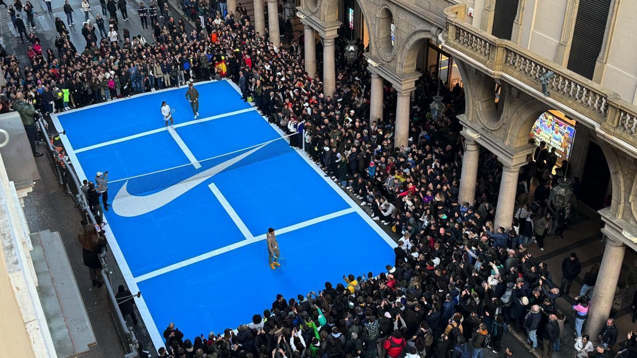 Atp Finals, Torino pazza per il tennis: Sinner e Alcaraz giocano in via Roma