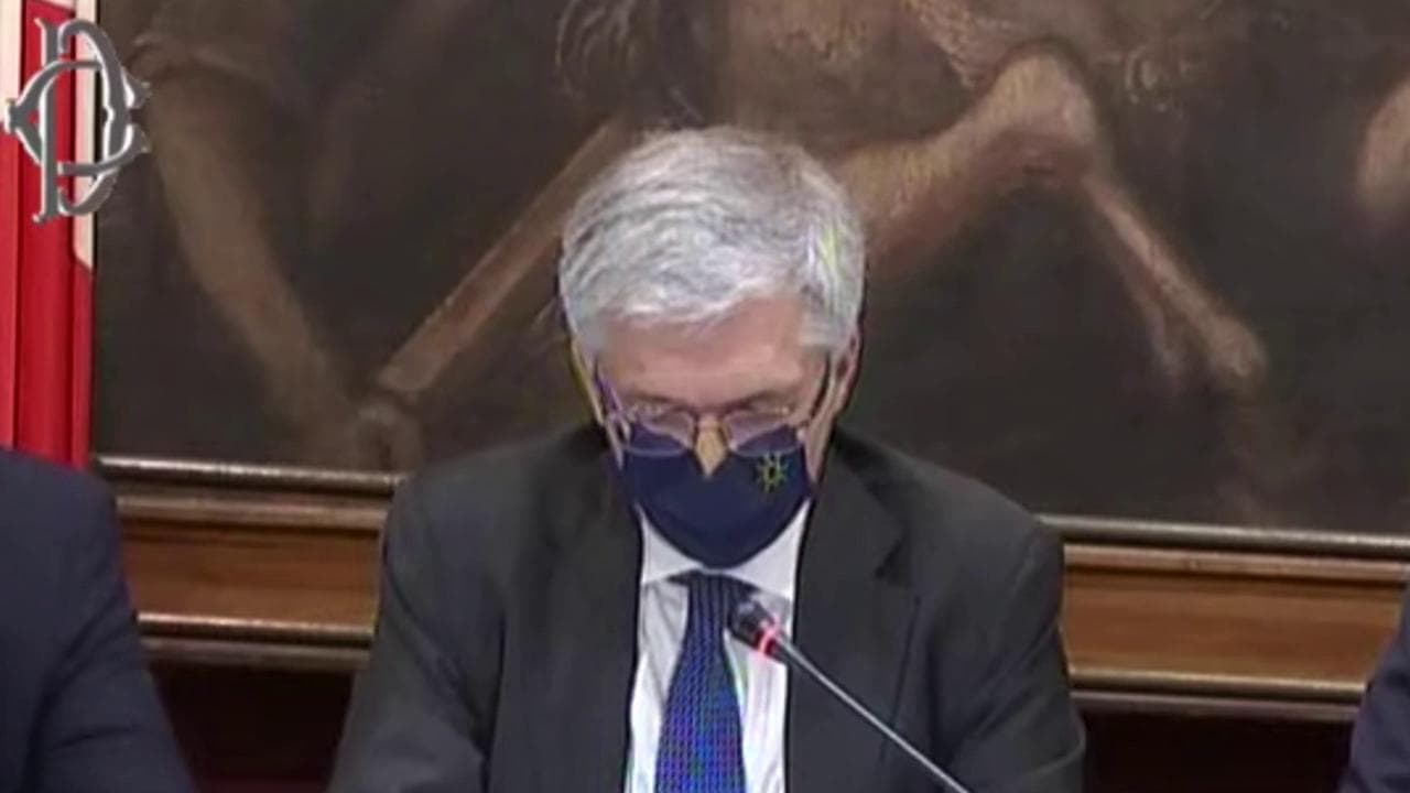 Mps, il ministro Franco: "Nessun rischio smembramento"