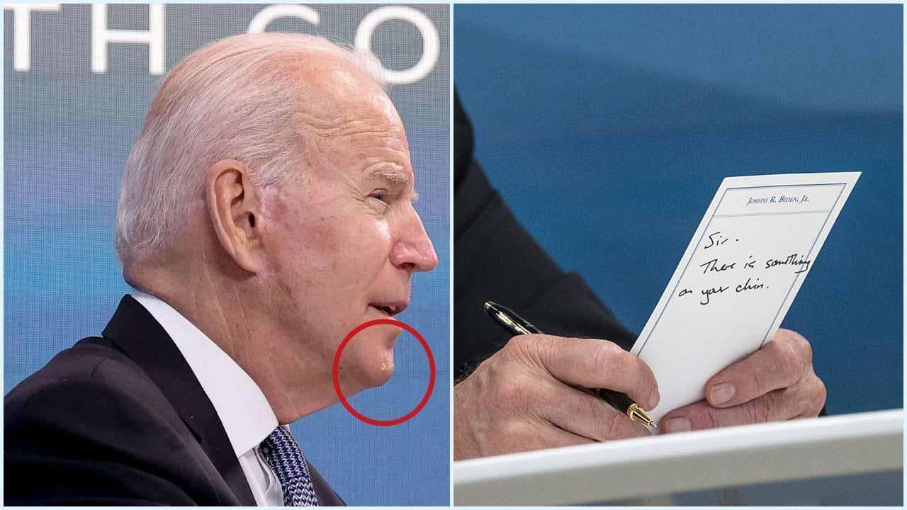 ''Signor Presidente ha qualcosa sul mento''. Biden viene avvisato da un assistente e si pulisce