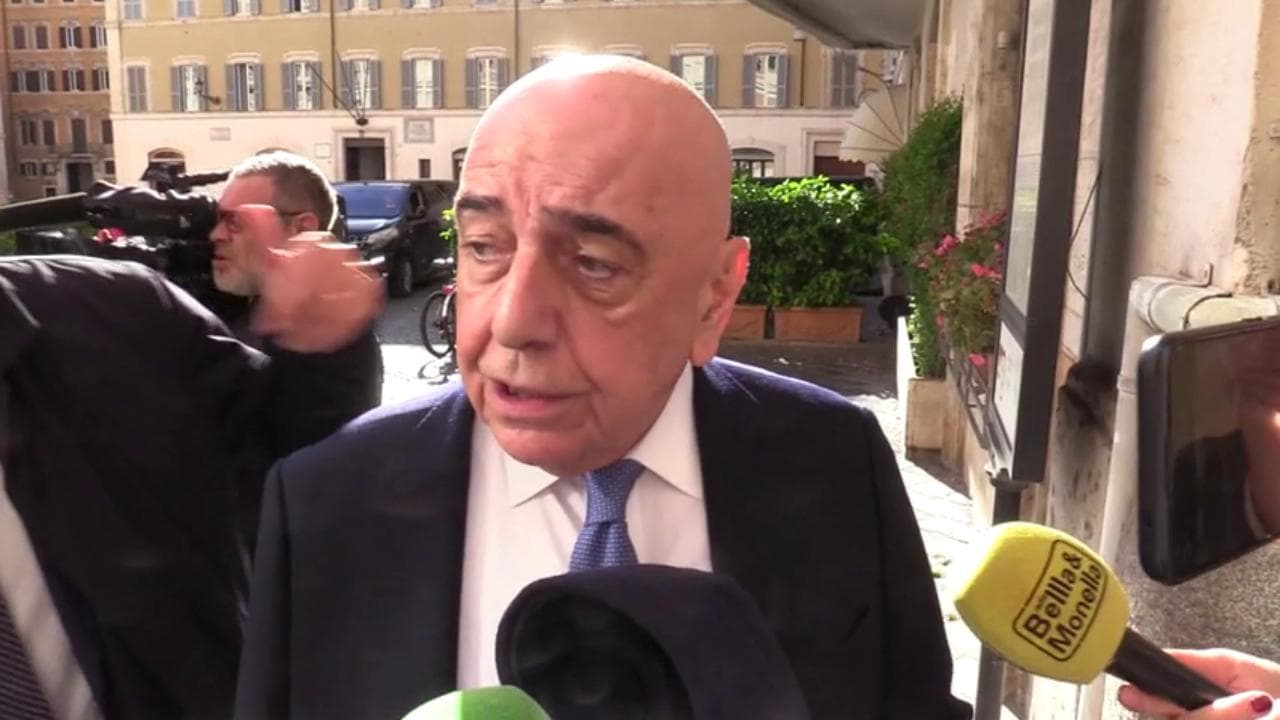 Galliani: "Un'emozione tornare al Senato con il seggio del mio maestro di vita Silvio Berlusconi"