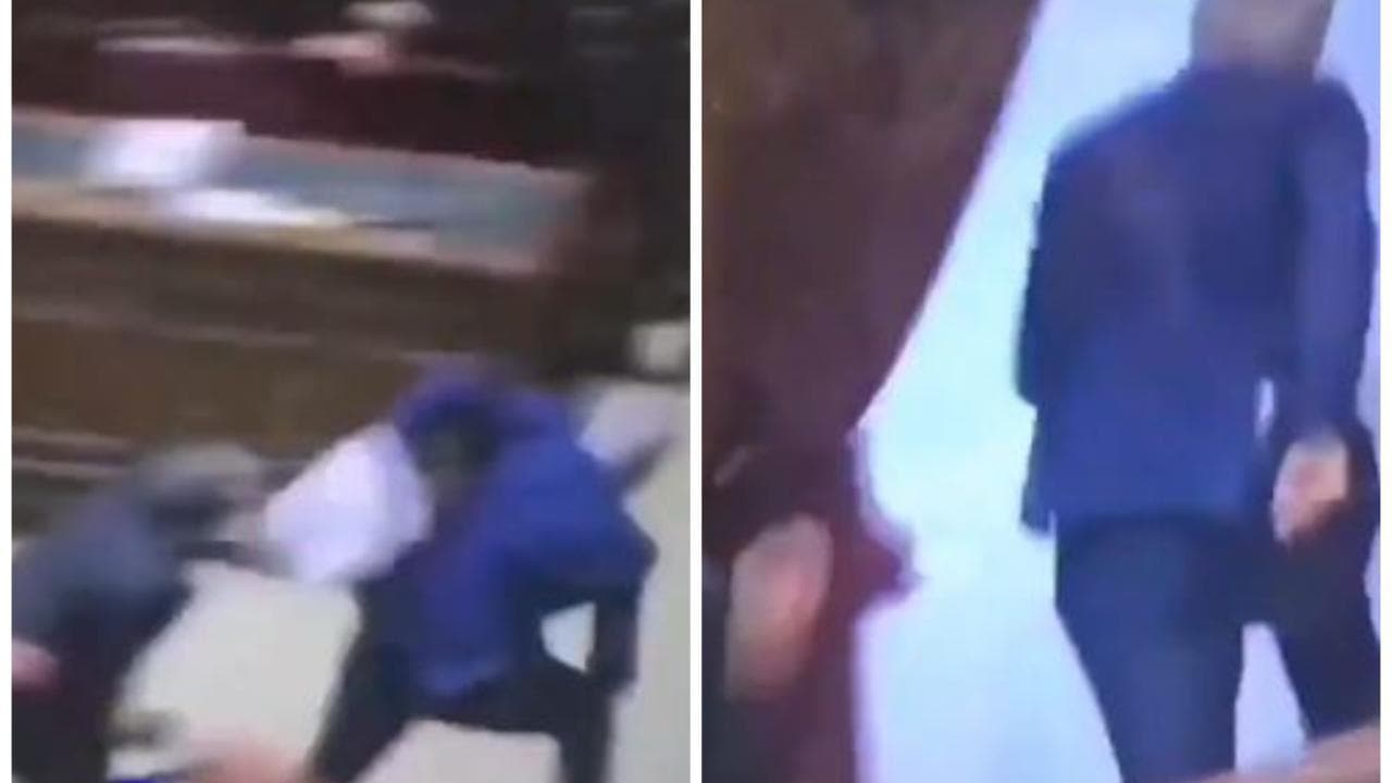 La corsa del deputato Mollicone (FdI) che sfugge ai commessi della Camera