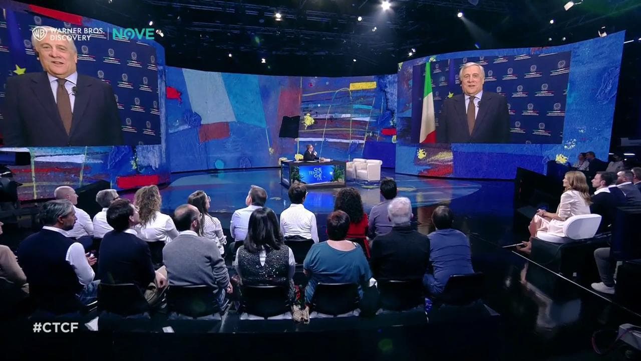 Che Tempo Che Fa, Tajani fa i complimenti a Fazio che ribatte: "Non so a quanti faranno piacere"