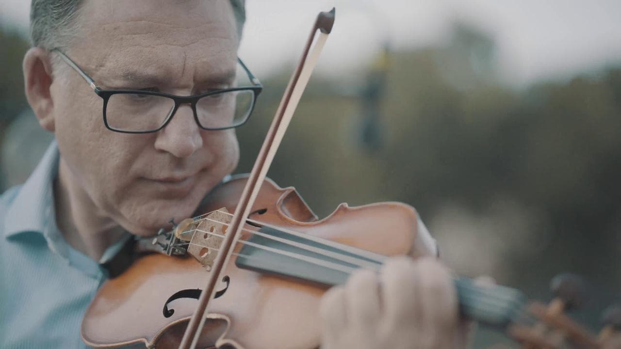 Ritorno in scena, il primo violino: "La pandemia ha cambiato l'orchestra. C'è chi ha pianto tornando a suonare"