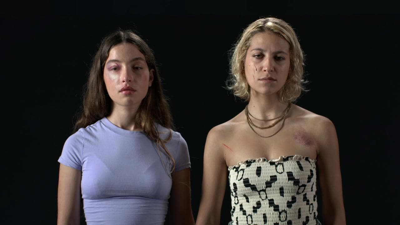 Crimini d'odio, ogni insulto è una ferita che lascia il segno: la campagna "Stand Up" di Cospe