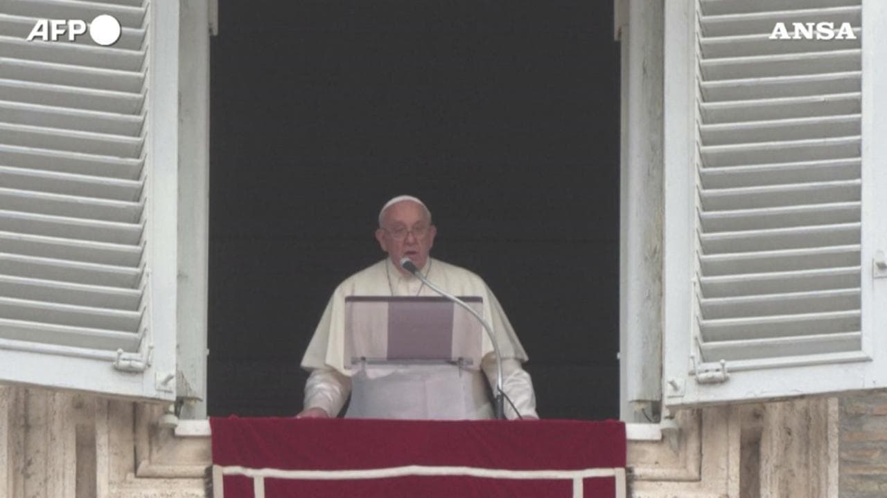 Papa Francesco: "Preghiamo per Ucraina, Palestina e Israele"