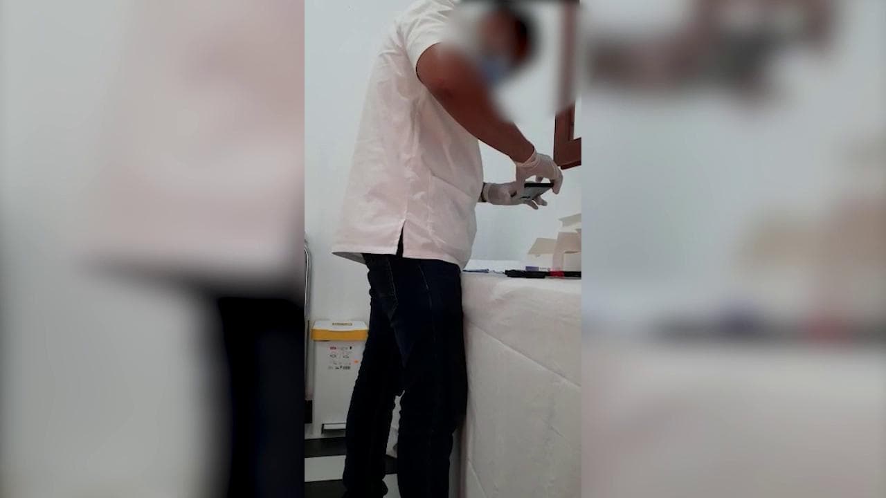 Covid Formentera, tamponi sospetti ai turisti in partenza: la video denuncia di un'italiana