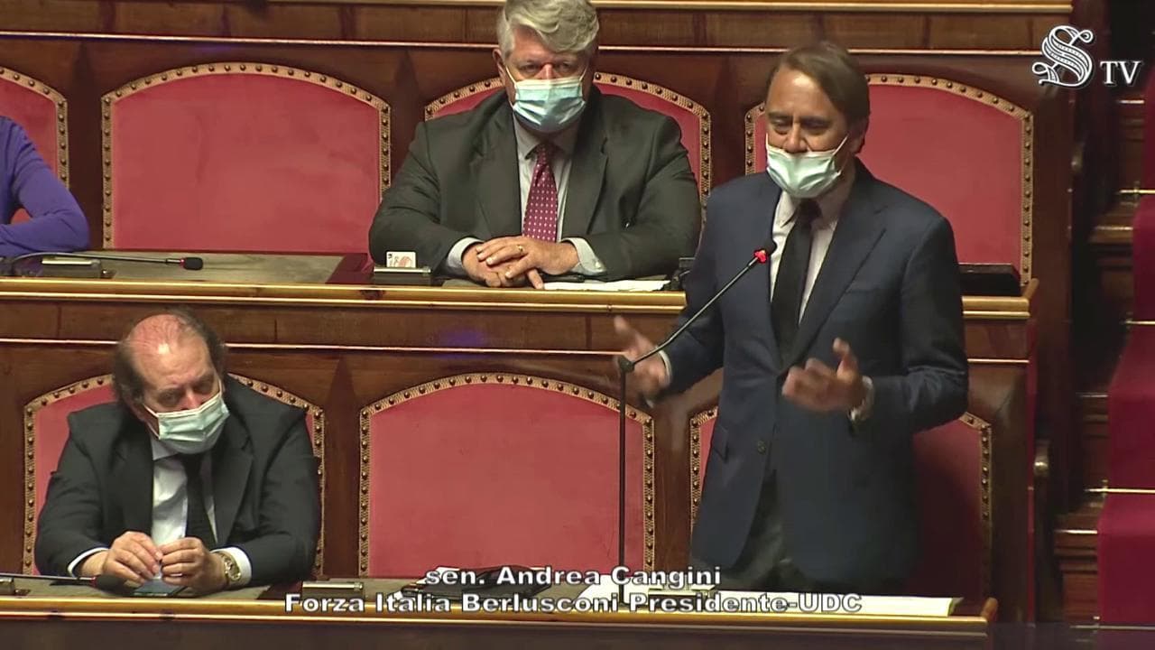 Ddl Zan, Cangini: "Vogliamo mettere anche i ciccioni nelle categorie protette dalla legge Mancino?"
