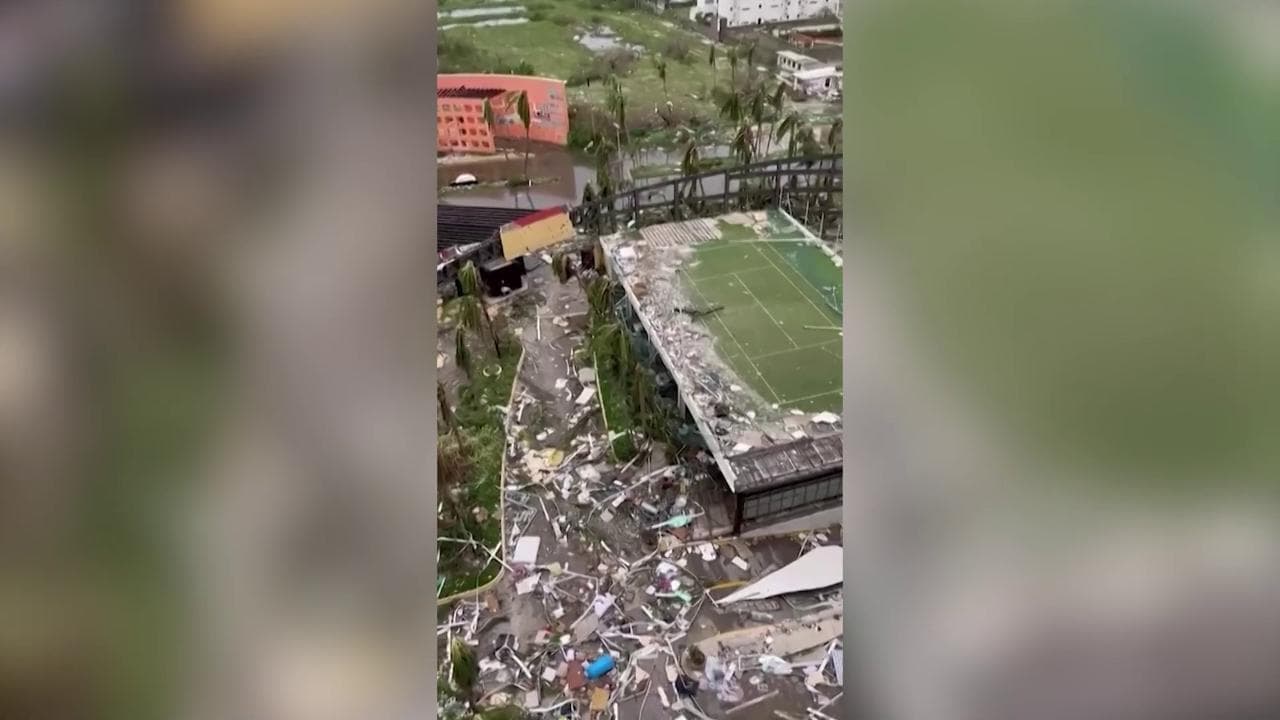 Messico, Acapulco rasa al suolo dall'uragano Otis: il video di un sopravvissuto